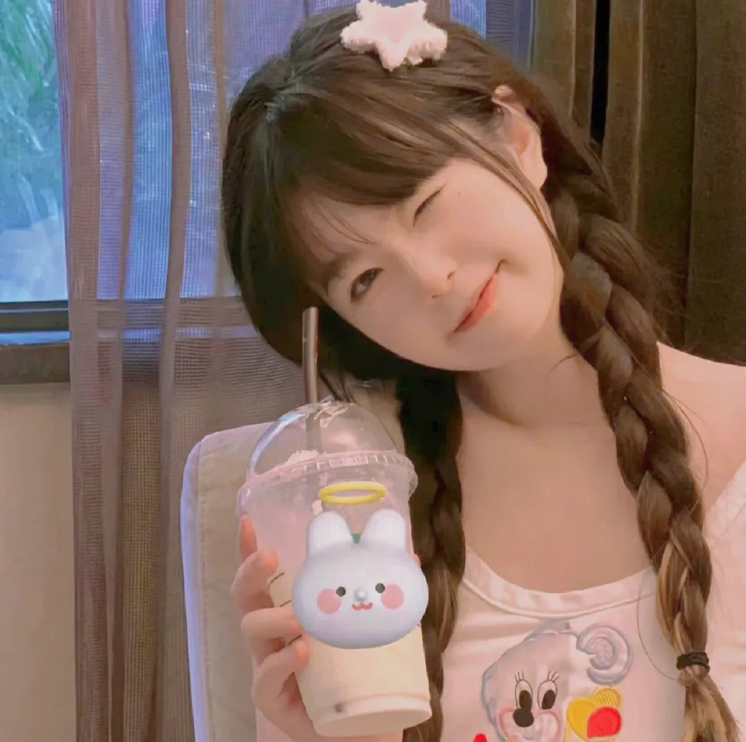 最近，我的妹妹有点怪